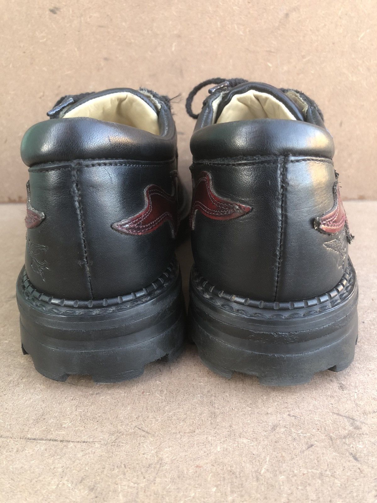 John Fluevog John Fluvog Black calfskin Leather lace up shoes size 42 Size US 8 / EU 41 - 9 Thumbnail