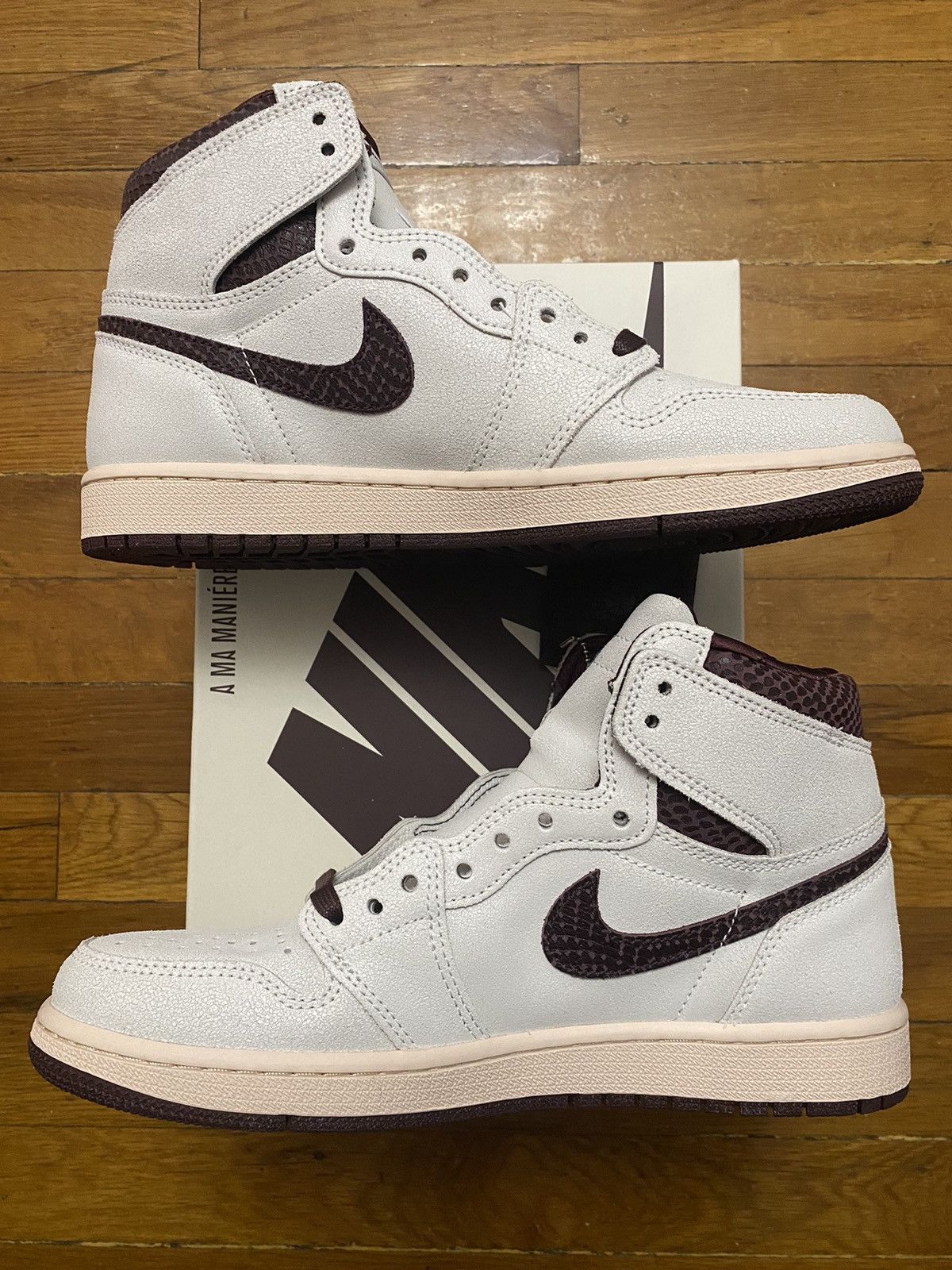A Ma Maniere × Jordan Brand × Nike Size 9.5 - Air Jordan 1 Retro High A Ma Maniere Sail Men’s Size US 9.5 / EU 42-43 - 3 Thumbnail