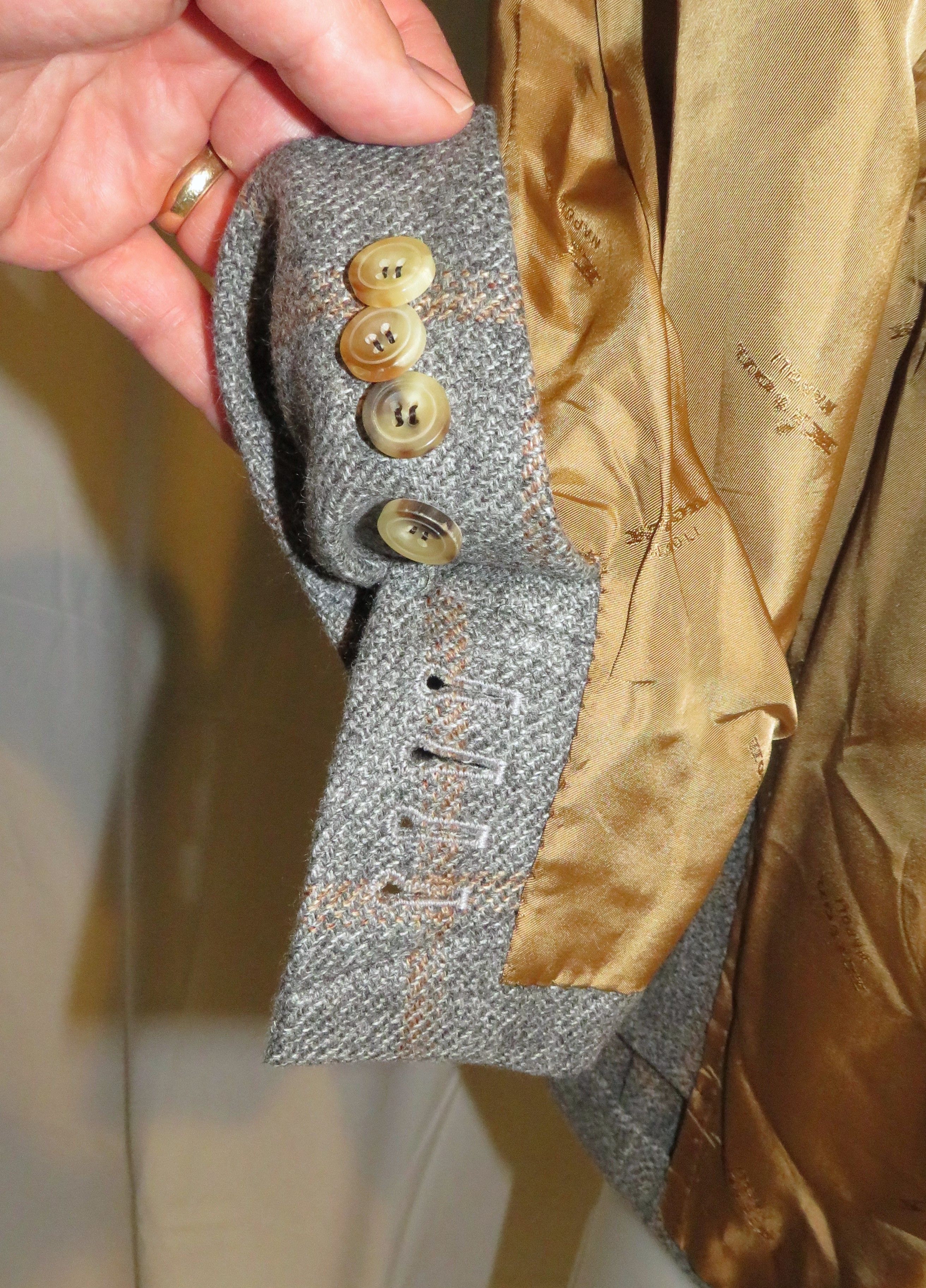 Kiton Gray Windowpane Cashmere Two Button Sport Coat 46L NWT $9300 Size 46L - 9 Thumbnail