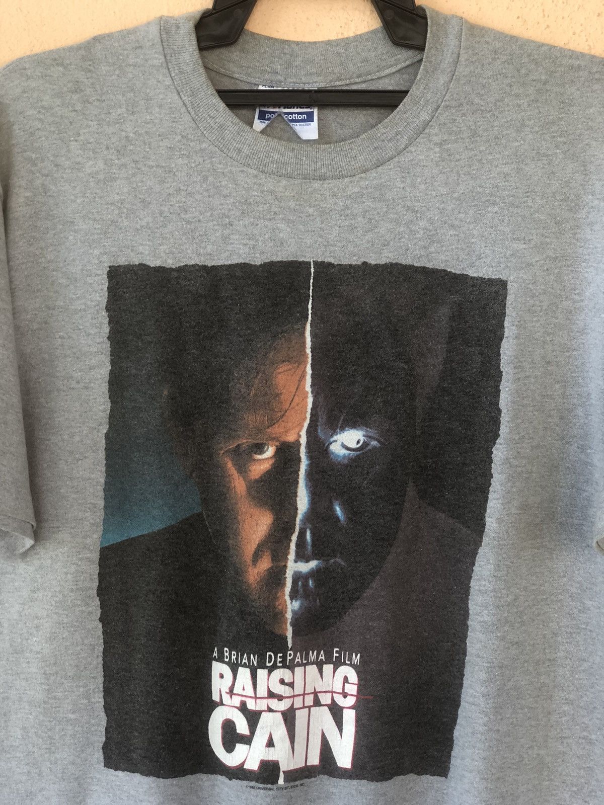 Expert Horror × Vintage Vintage 90s RAISiNG CAIN Thriller Horror Movie Size US XL / EU 56 / 4 - 1 Thumbnail