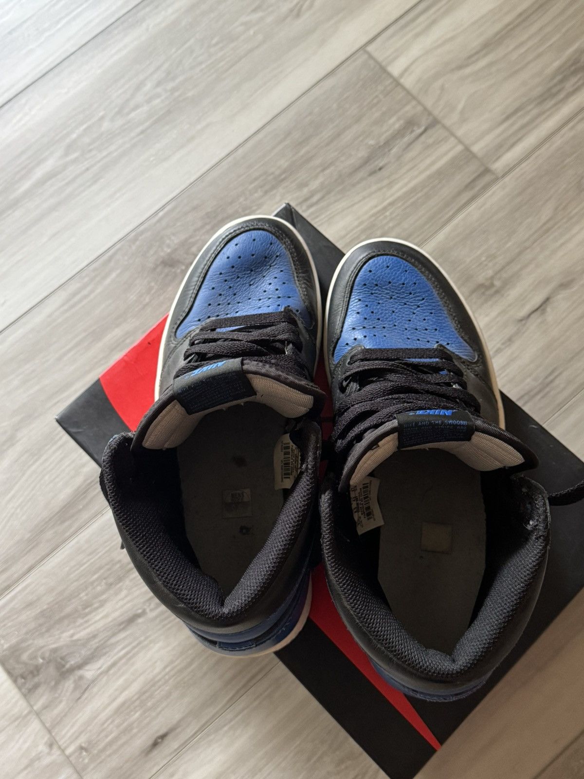 Jordan Brand Air Jordan RETRO OG Royal 1 Size US 9.5 / EU 42-43 - 5 Thumbnail