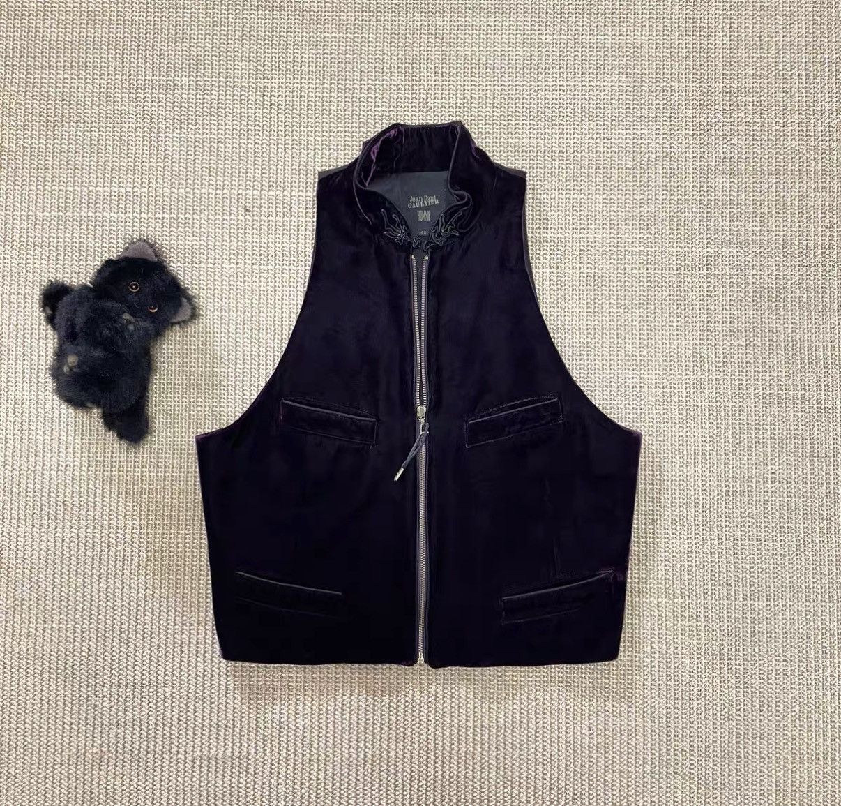 Jean Paul Gaultier Jean Paul Gaultier Velvet Waistcoat J29 Size US M / EU 48-50 / 2 - 1 Thumbnail