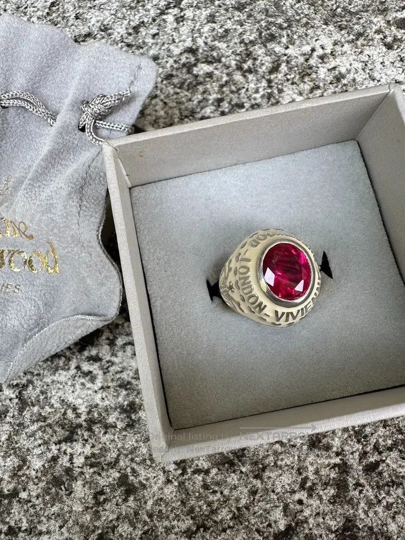 Vivienne Westwood Vivienne Westwood Ruby Vintage Ring. Size ONE SIZE - 8 Thumbnail
