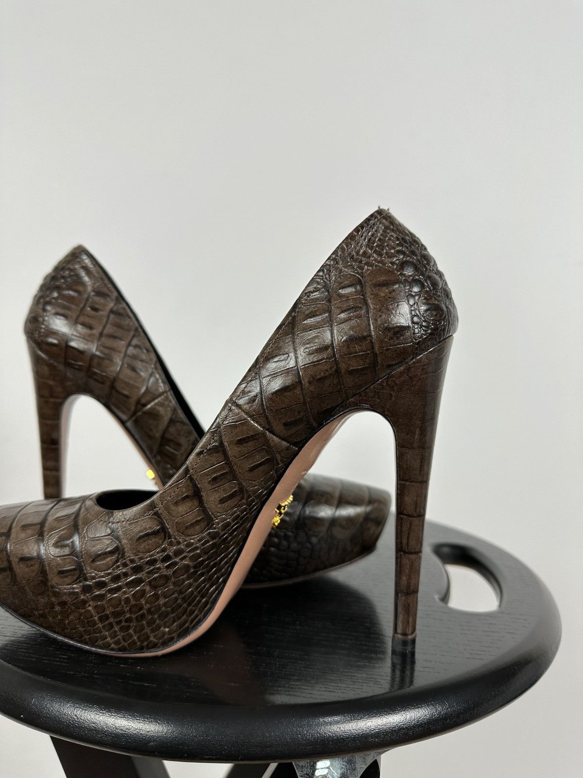 Prada Prada Crocodile Brown Leather Heels Pumps Size US 8.5 / IT 38.5 - 15 Thumbnail