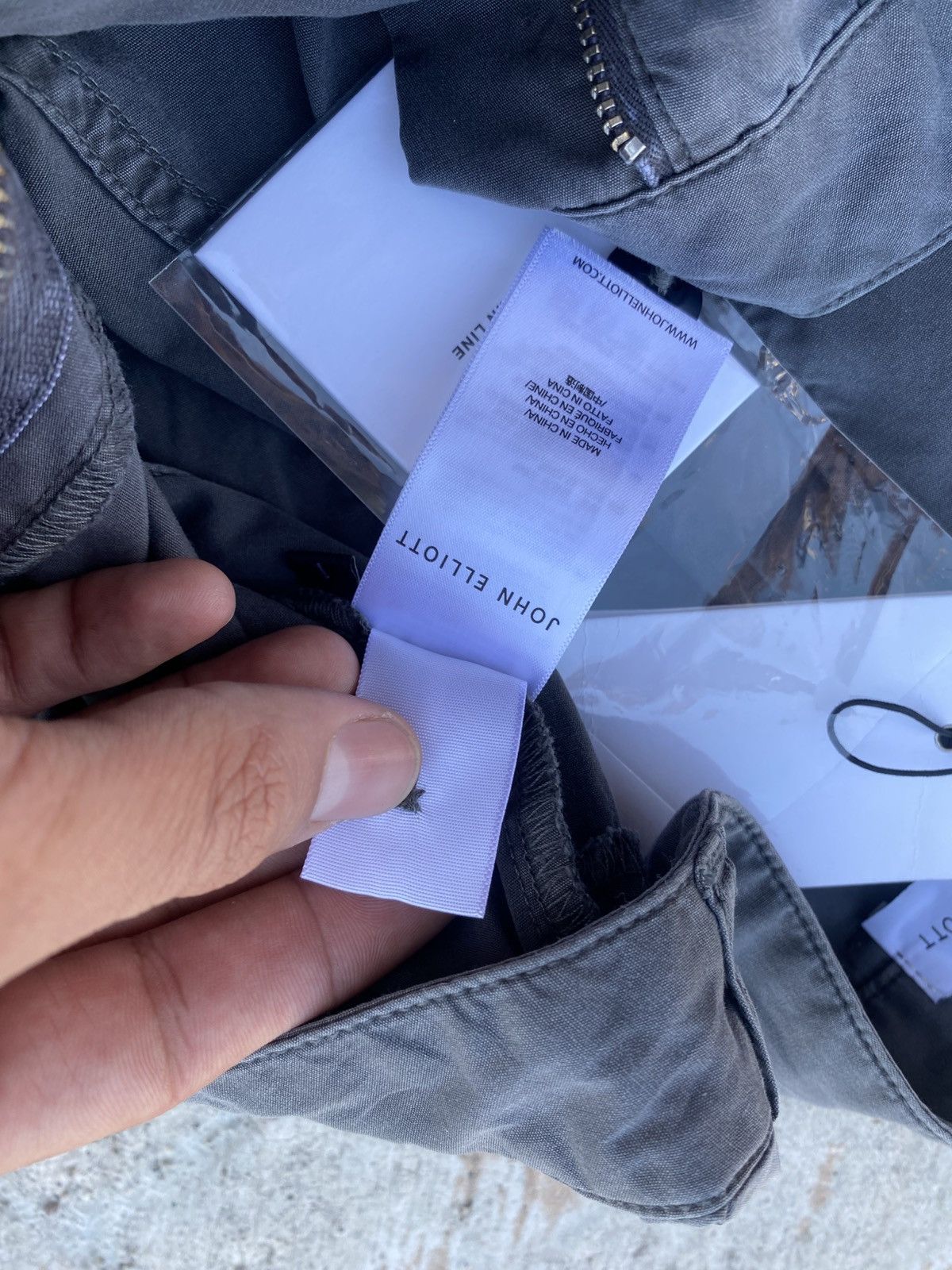 John Elliott Cupro mid rise work pant Size US 30 / EU 46 - 6 Thumbnail