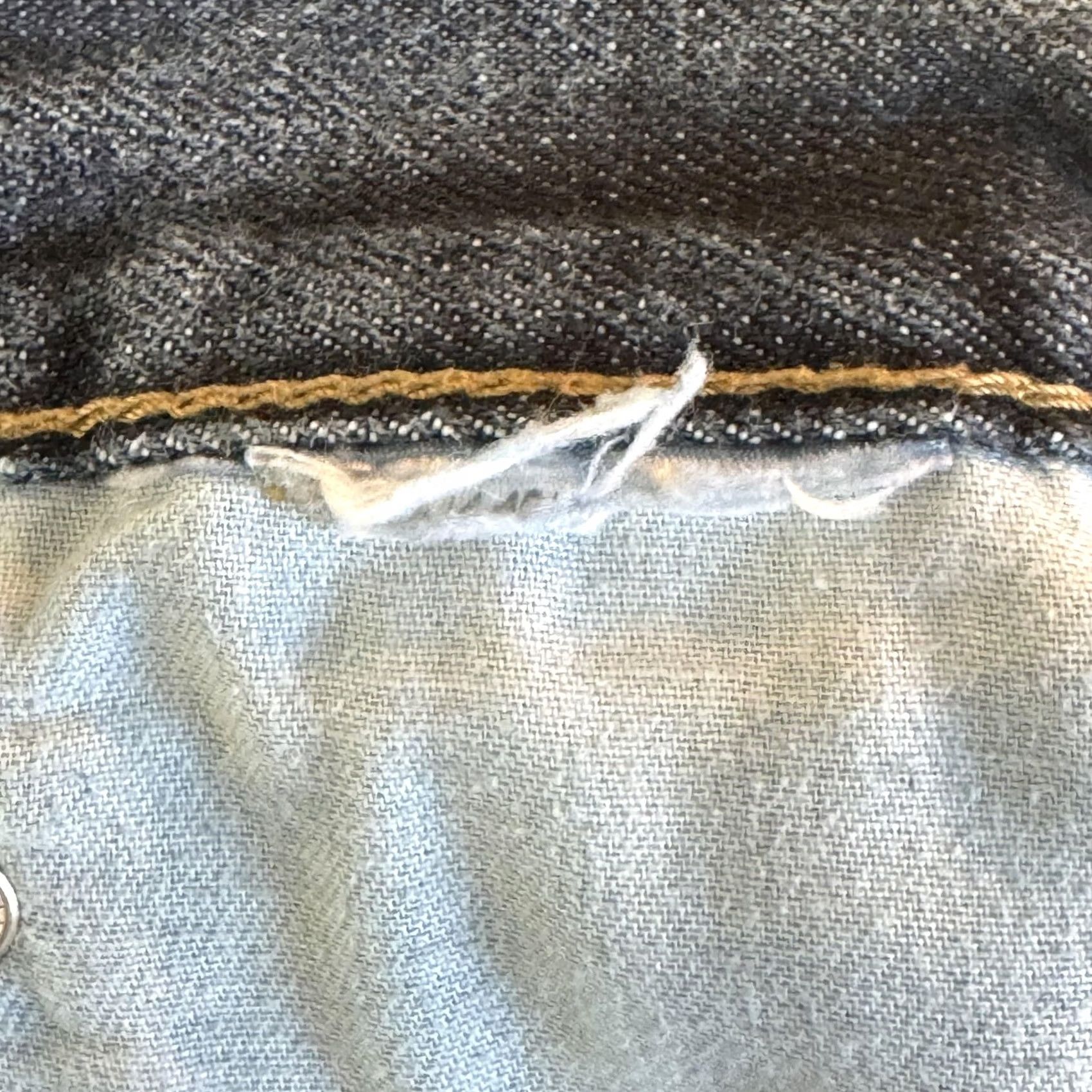 Levi's VINTAGE Levis 514 Jeans Mens 34x30 Blue Straight Fit Denim Mid Rise 5 Pocket Zip Fly Size US 34 / EU 50 - 4 Thumbnail
