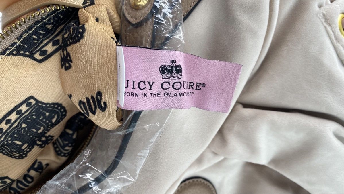 Juicy Couture Juicy Couture Dark Sand Crest Velour Hobo Bag Size ONE SIZE - 14 Thumbnail