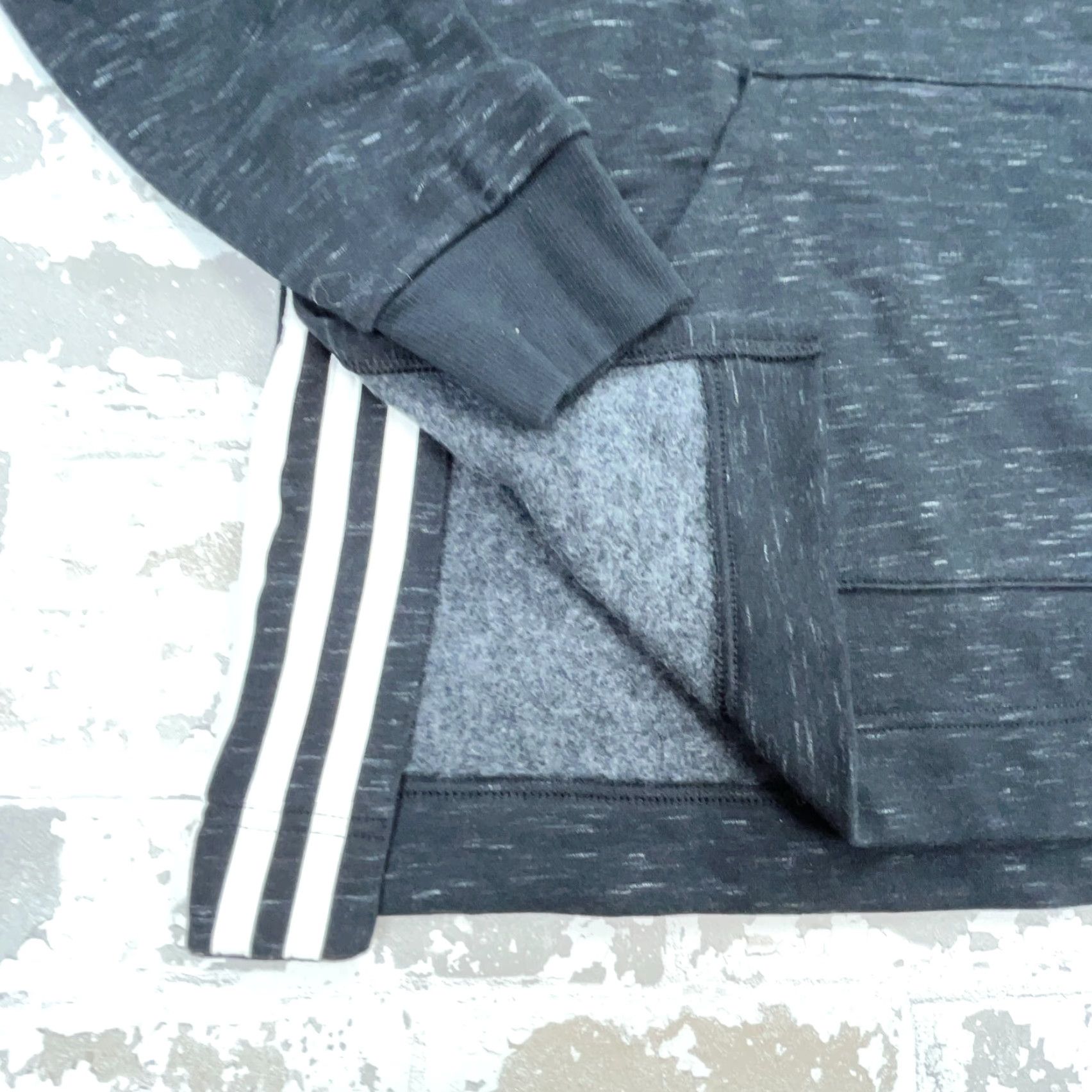 Adidas Adidas Hoodie Women Small Gray White Logo Pullover Sweatshirt Size S / US 4 / IT 40 - 4 Thumbnail