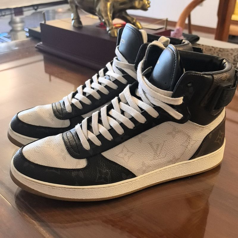 Louis Vuitton Louis Vuitton Rivoli Monogram Strass Sneakers 0079 Size US 8.5 / EU 41-42 - 1 Thumbnail