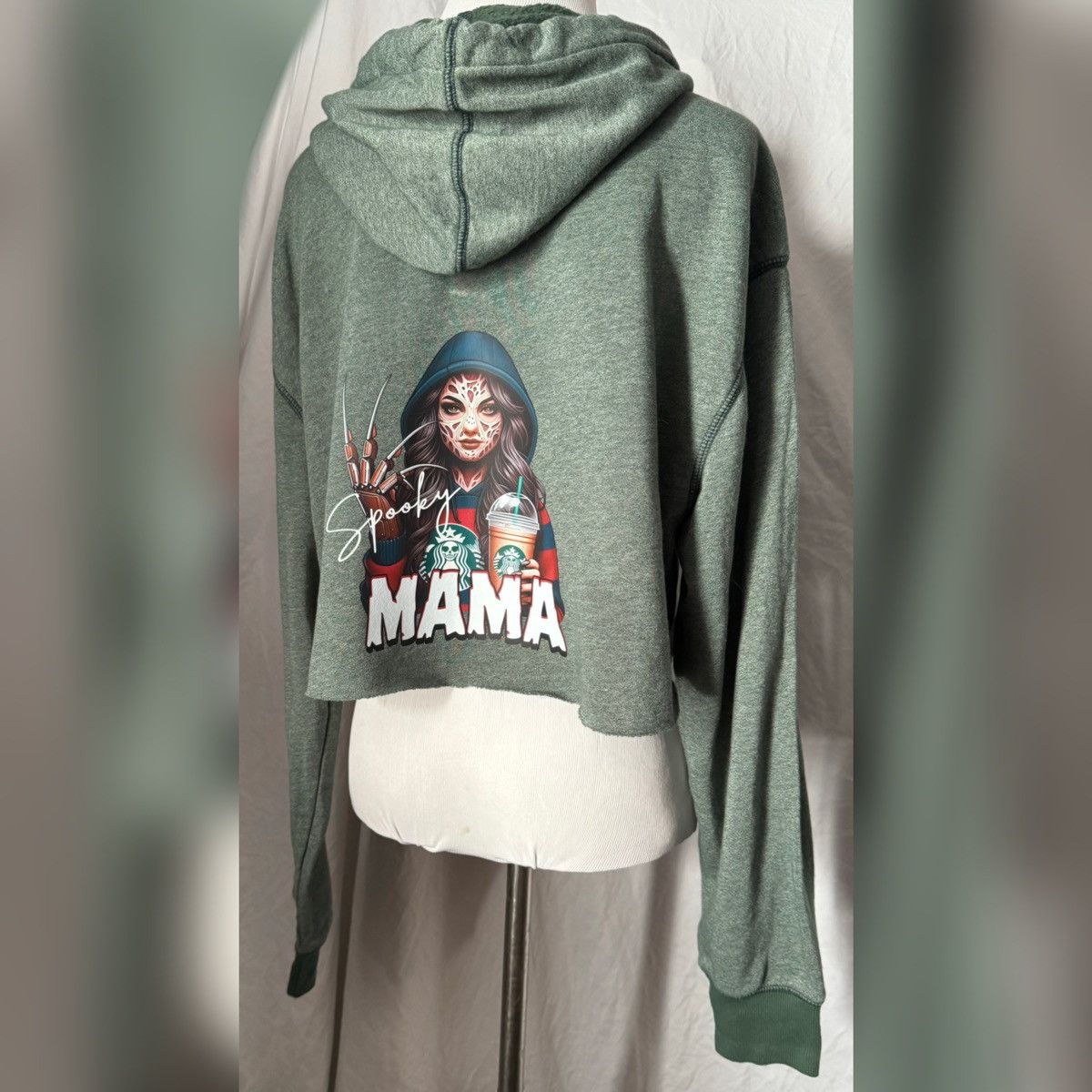 Champion Spooky Mama, Coffee & Halloween, Reworked Cropped Hoodie Size M / US 6-8 / IT 42-44 - 13 Thumbnail