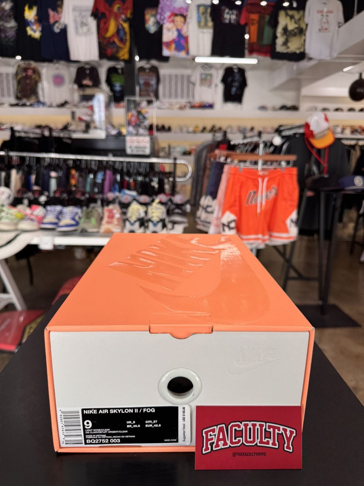 Fear of God × Nike Nike Air Skylon FOG Light Bone Size 9 (2019) Size US 9 / EU 42 - 12 Thumbnail