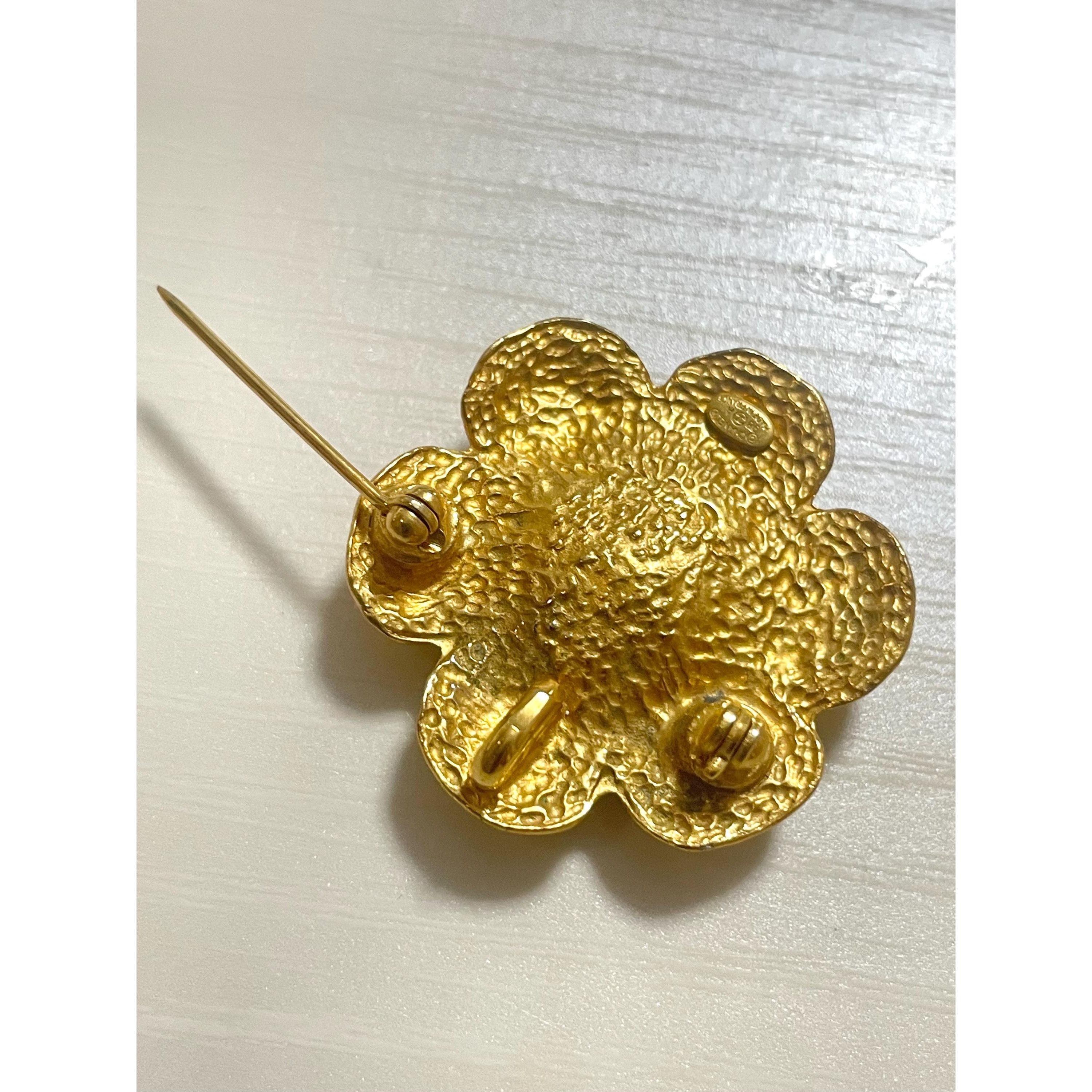 Chanel Vintage CHANEL golden matelasse camellia/rose flower brooch Size ONE SIZE - 8 Thumbnail