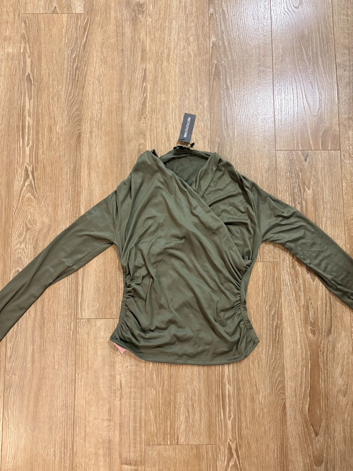 PrettyLittleThing Olive Soft Touch Ruched Front Detail Long Sleeve Top Size M / US 6-8 / IT 42-44 - 3 Thumbnail