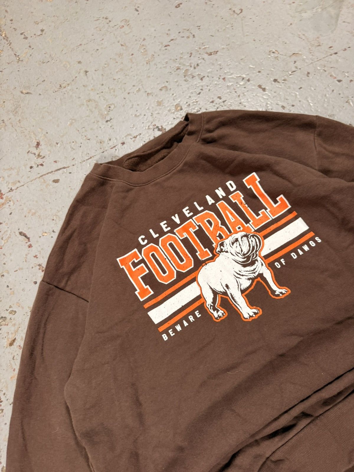 NFL Vintage Cleveland Browns Bulldog Football Sweater Size US M / EU 48-50 / 2 - 4 Thumbnail