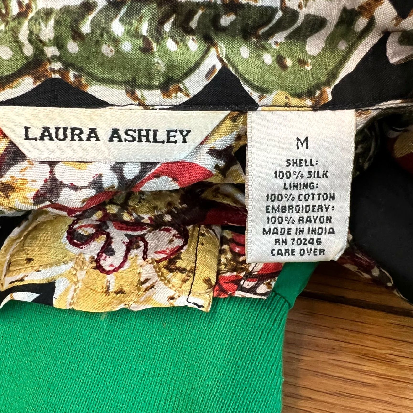 Laura Ashley Laura Ashley Shirt Jacket Woman Multicolor Floral 3/4 Sleeve Button Up Silk Rayon Collared M Size M / US 6-8 / IT 42-44 - 6 Thumbnail
