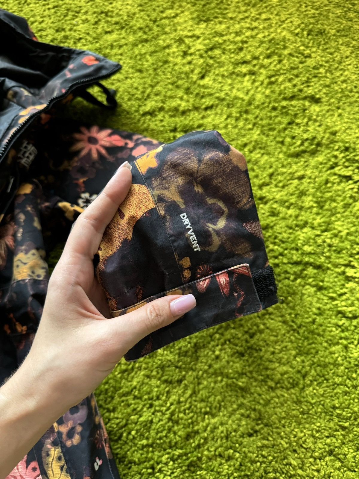 The North Face The North Face TNF gorpcore style floral pattern rare jacket Size XS / US 0-2 / IT 36-38 - 7 Thumbnail