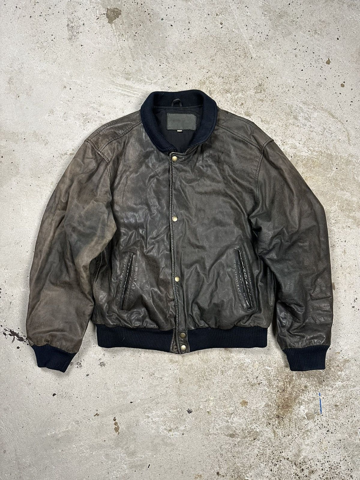 Other Vintage 90s Black Distressed Leather Bomber Jacket Army Size US XL / EU 56 / 4 - 1 Thumbnail