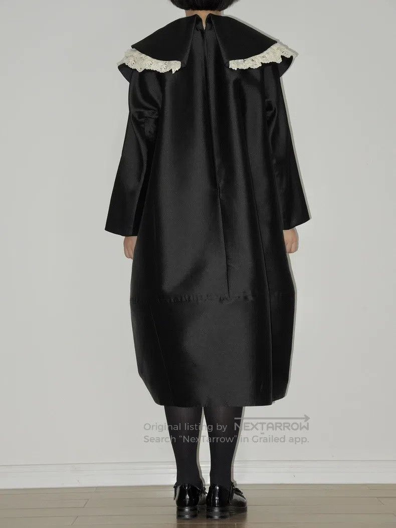 Comme Des Garcons Retro lace decorative lapel full-length