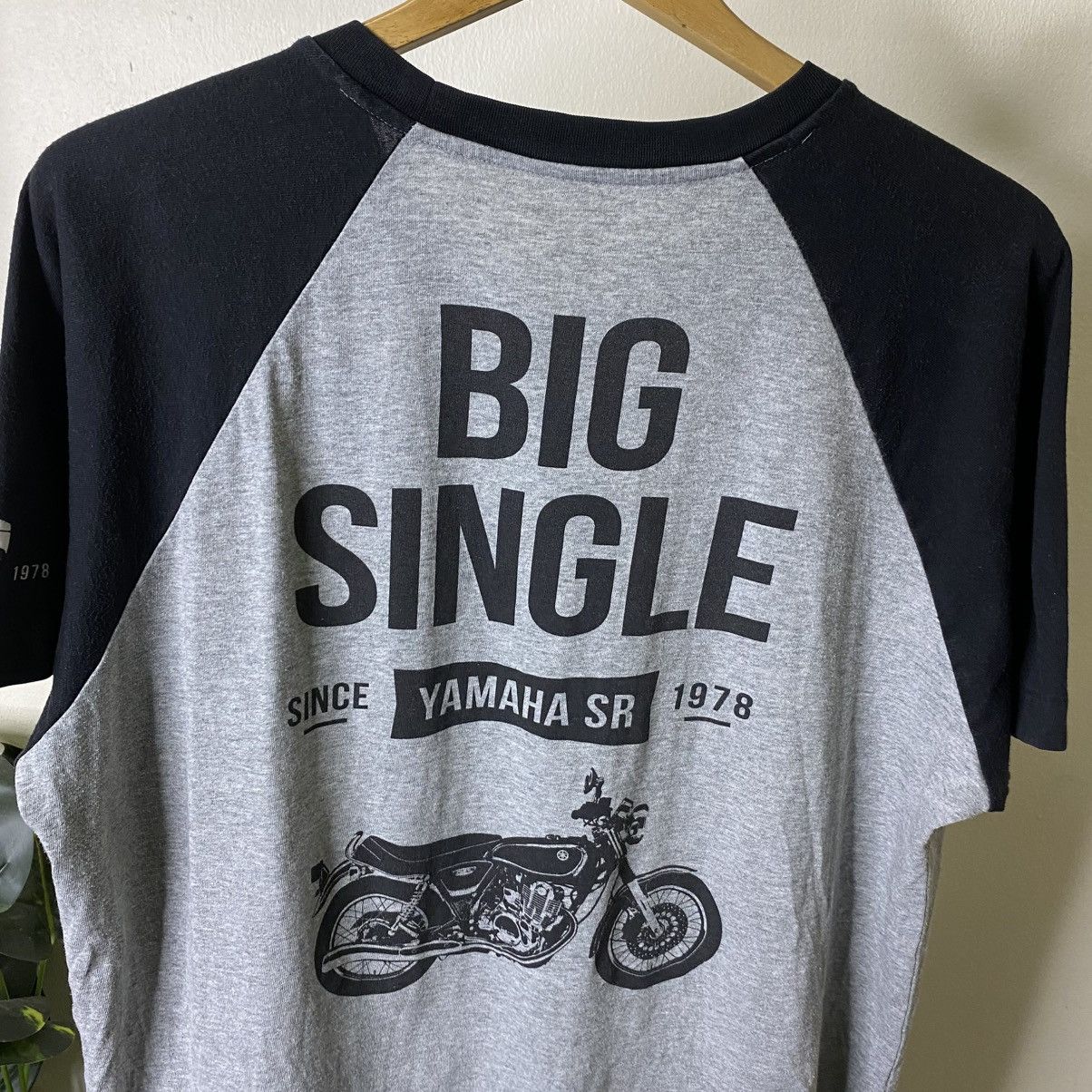 Yamaha Uniqlo UT x Yamaha SR Collaboration Raglan T Shirt Size US L / EU 52-54 / 3 - 2 Thumbnail