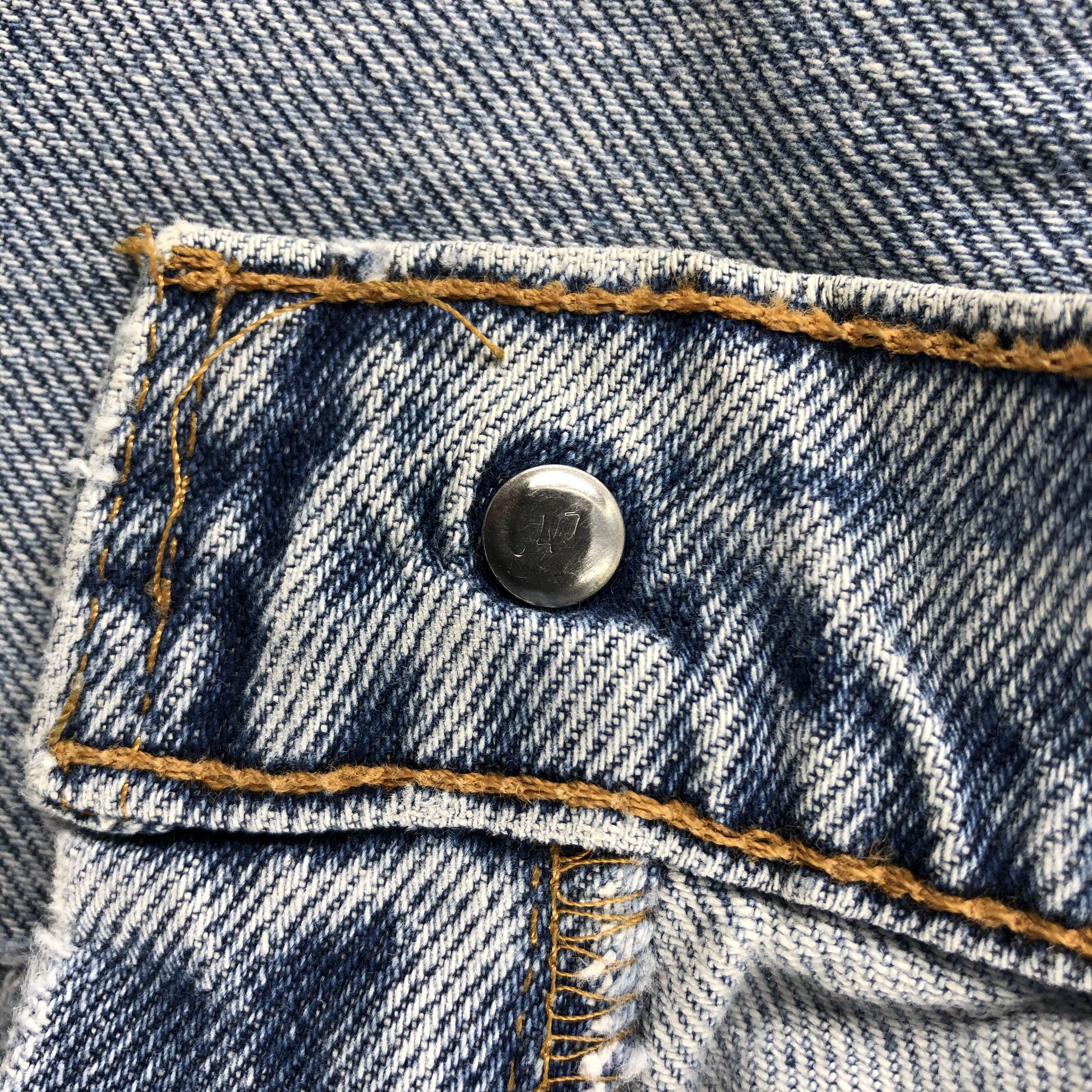 Levi's Vintage 90s Levi's 921 Jeans Medium Wash Denim KJ895 Size US 32 / EU 48 - 12 Thumbnail