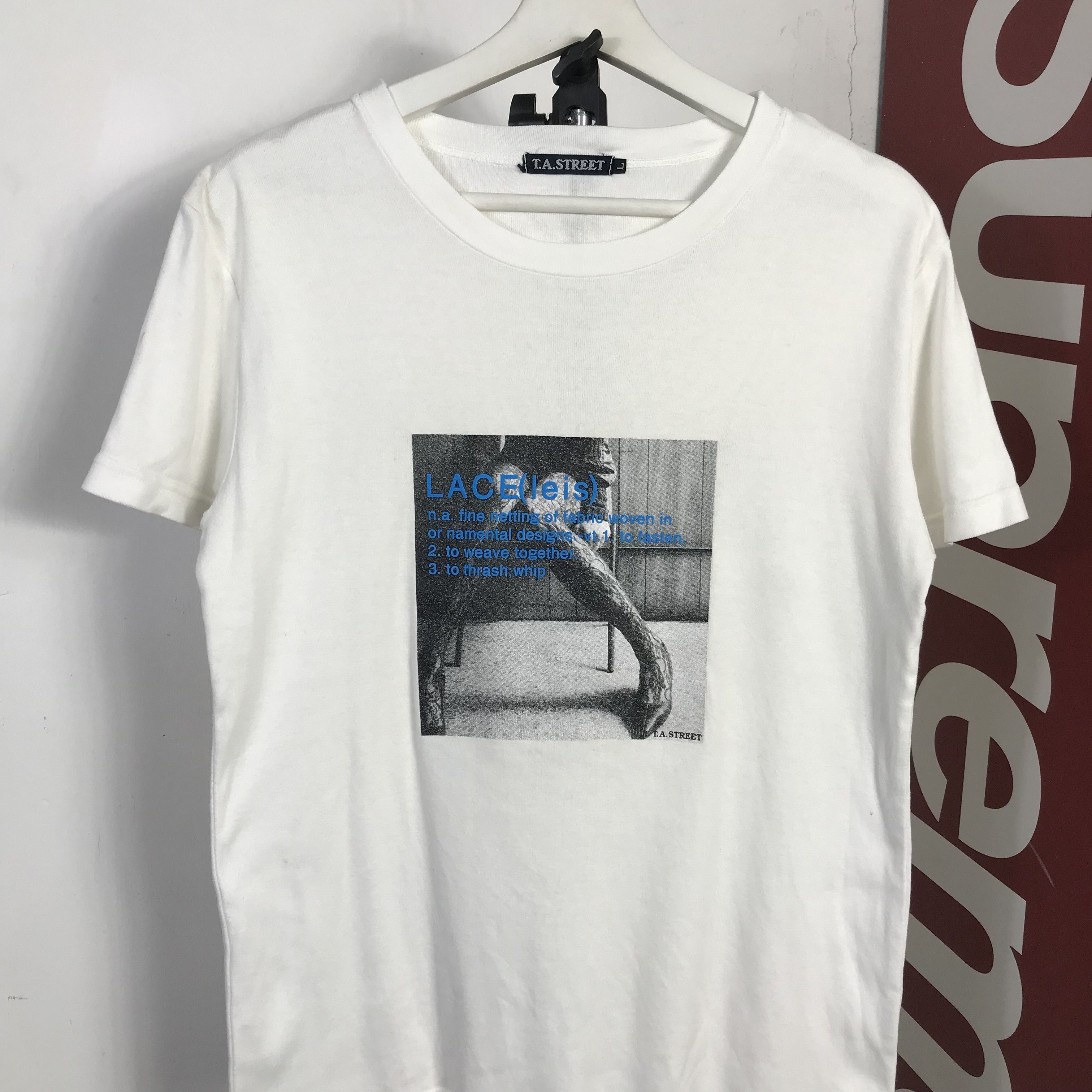 Vintage Vintage 90s Romance Photographers Tee Size US M / EU 48-50 / 2 - 2 Thumbnail