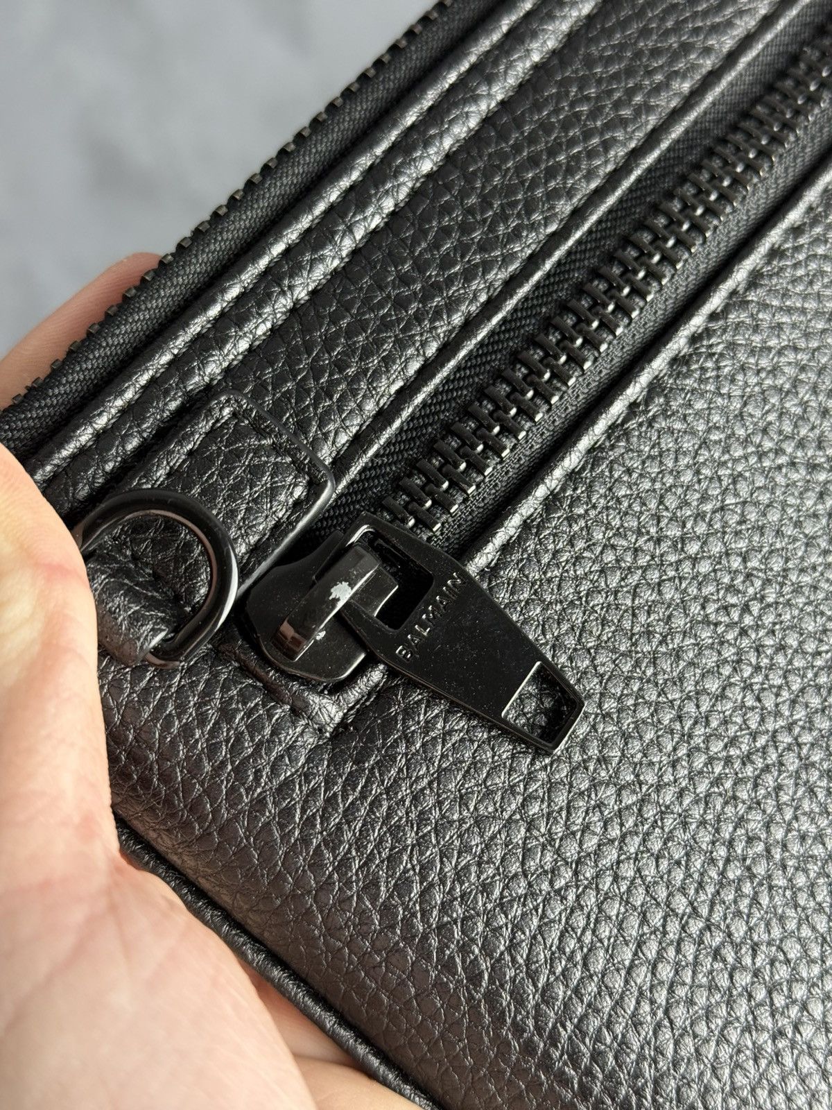 Balmain BALMAIN Black Leather Logo Pouch Clutch Size ONE SIZE - 3 Thumbnail
