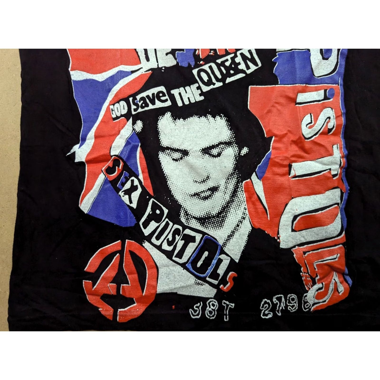 Vintage VINTAGE Stars & Stripes Sex Pistols God Save The Queen Black T-shirt Small Mens Short Sleeve Round Neck 100% cotton? Size US S / EU 44-46 / 1 - 5 Thumbnail
