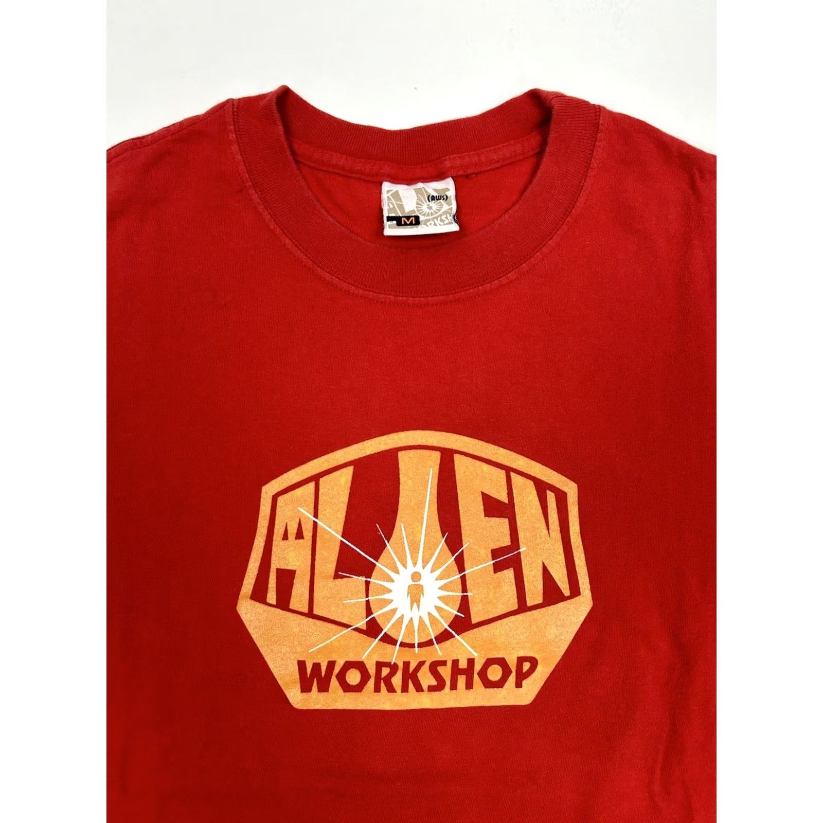 Alien Workshop VINTAGE Alien Workshop Red Classic Logo Skate Tee Medium 90s Skateboarding USA Size US M / EU 48-50 / 2 - 2 Thumbnail