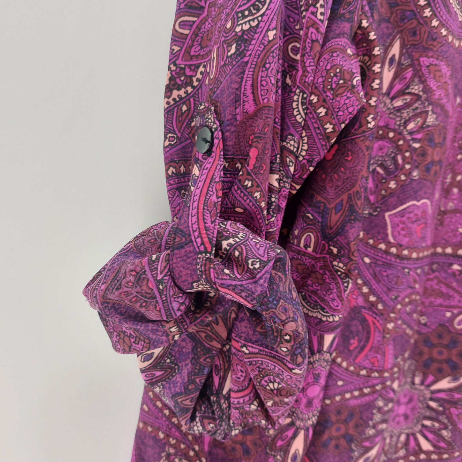 Other Catherines Womens Pink Paisley Blouse 3x (26/28W) Button-Tab Size 3XL / US 20-22 - 8 Thumbnail