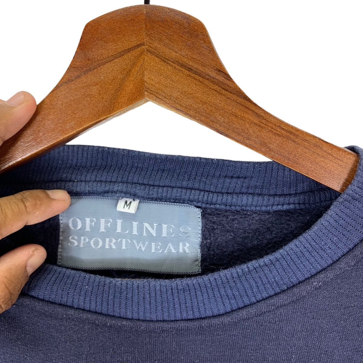 Vintage VINTAGE LAAX OFFLINE SPORTSWEAR JUMPER CREWNECK Size US M / EU 48-50 / 2 - 5 Thumbnail