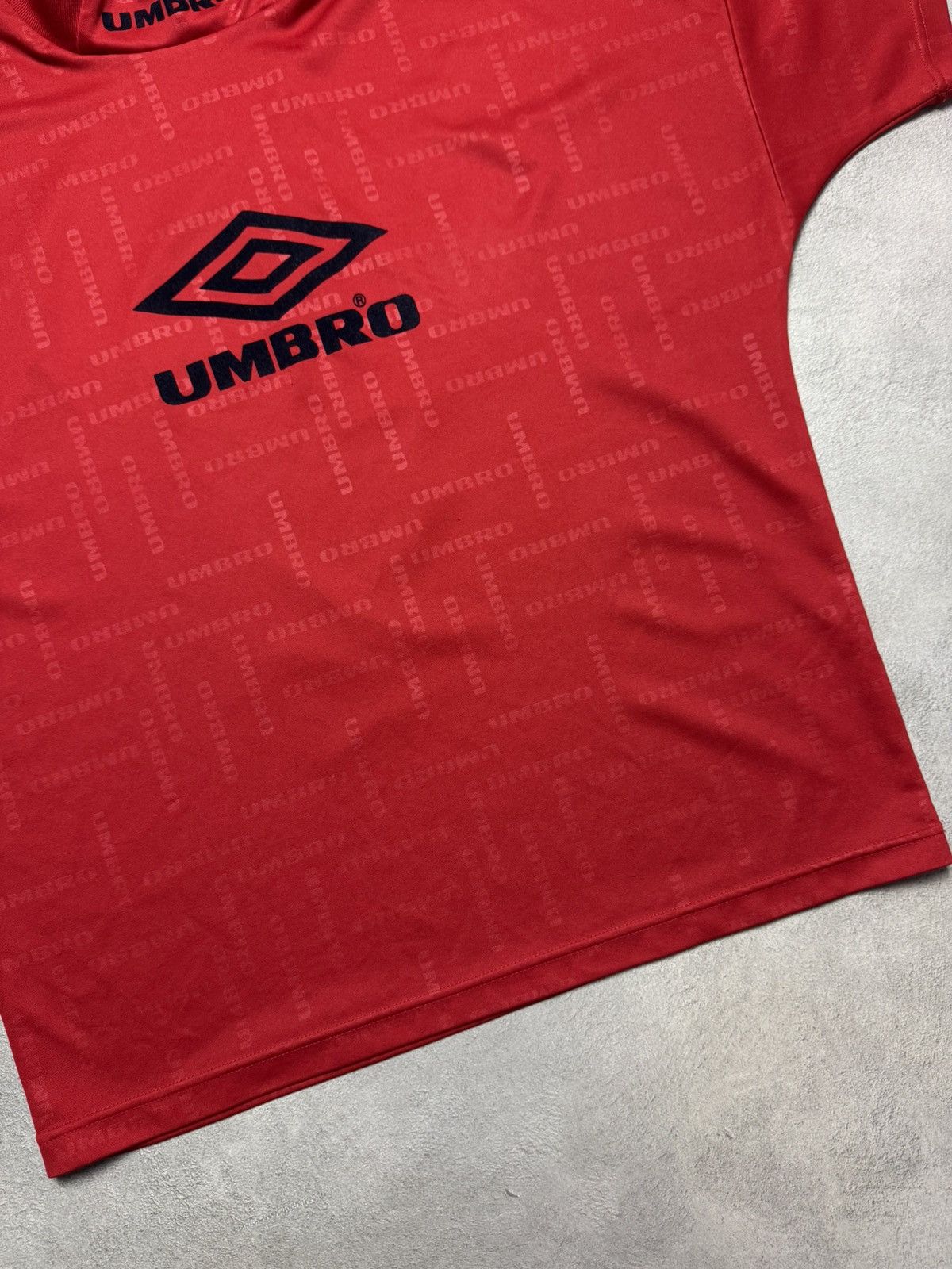 Umbro 1990s Umbro Template Football Shirt Soccer Jersey Vintage Size US L / EU 52-54 / 3 - 4 Thumbnail