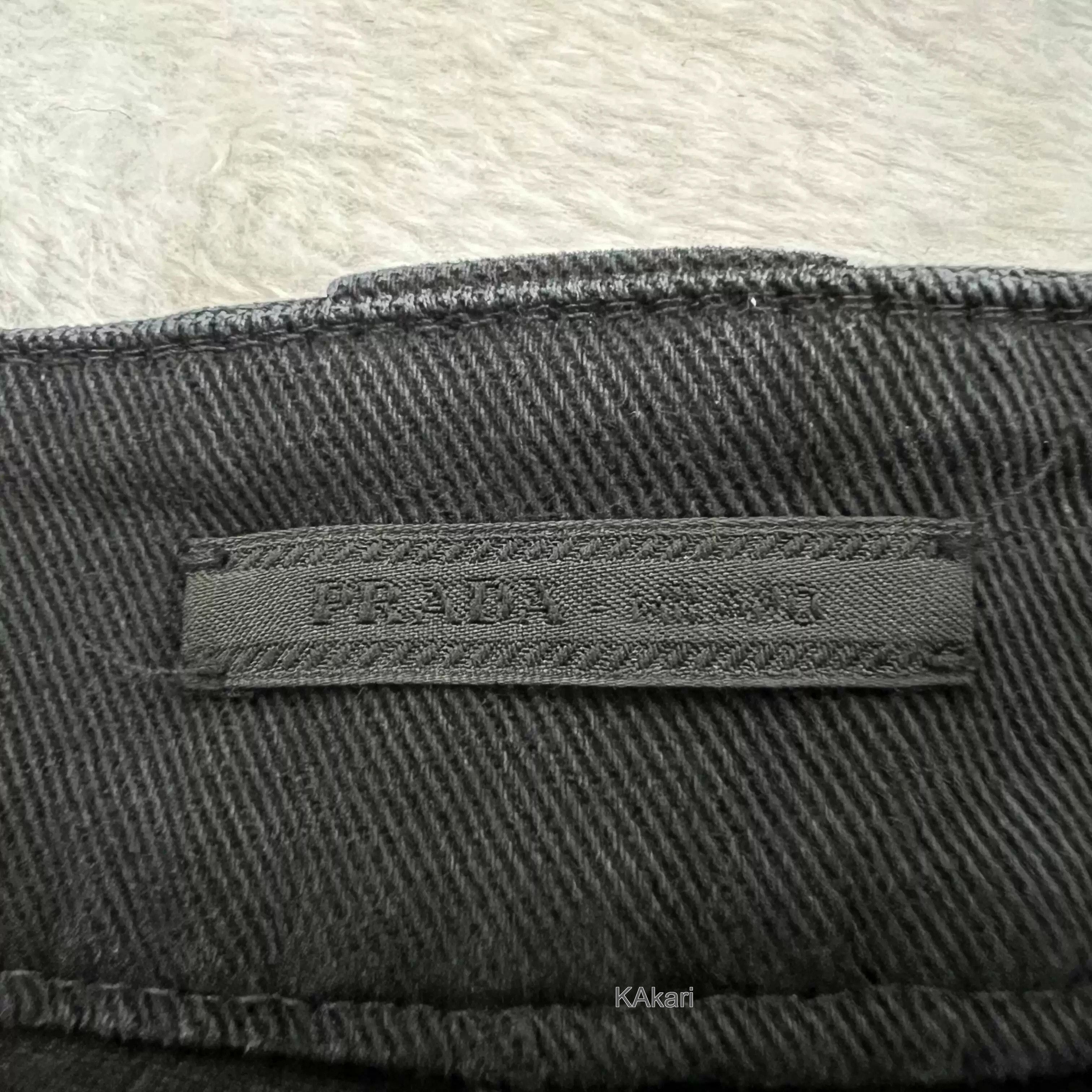 Prada PRADA Triangle Logo Embroidered Shorts Size US 28 / EU 44 - 3 Thumbnail