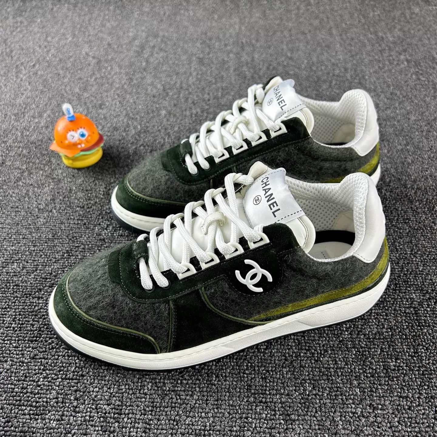 Chanel Chanel green suede tweed women's sneakers 36.5 Size US 6 / IT 36 - 1 Thumbnail