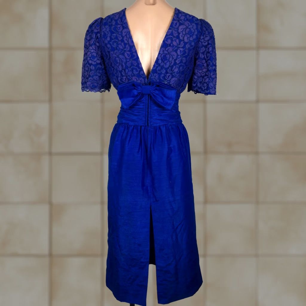 Vintage VTG 60'S Blue Lace Bust Prom Bridesmaid Formal Dress Sheath Empire Waist Maxi S/M Womens Size S / US 4 / IT 40 - 1 Thumbnail