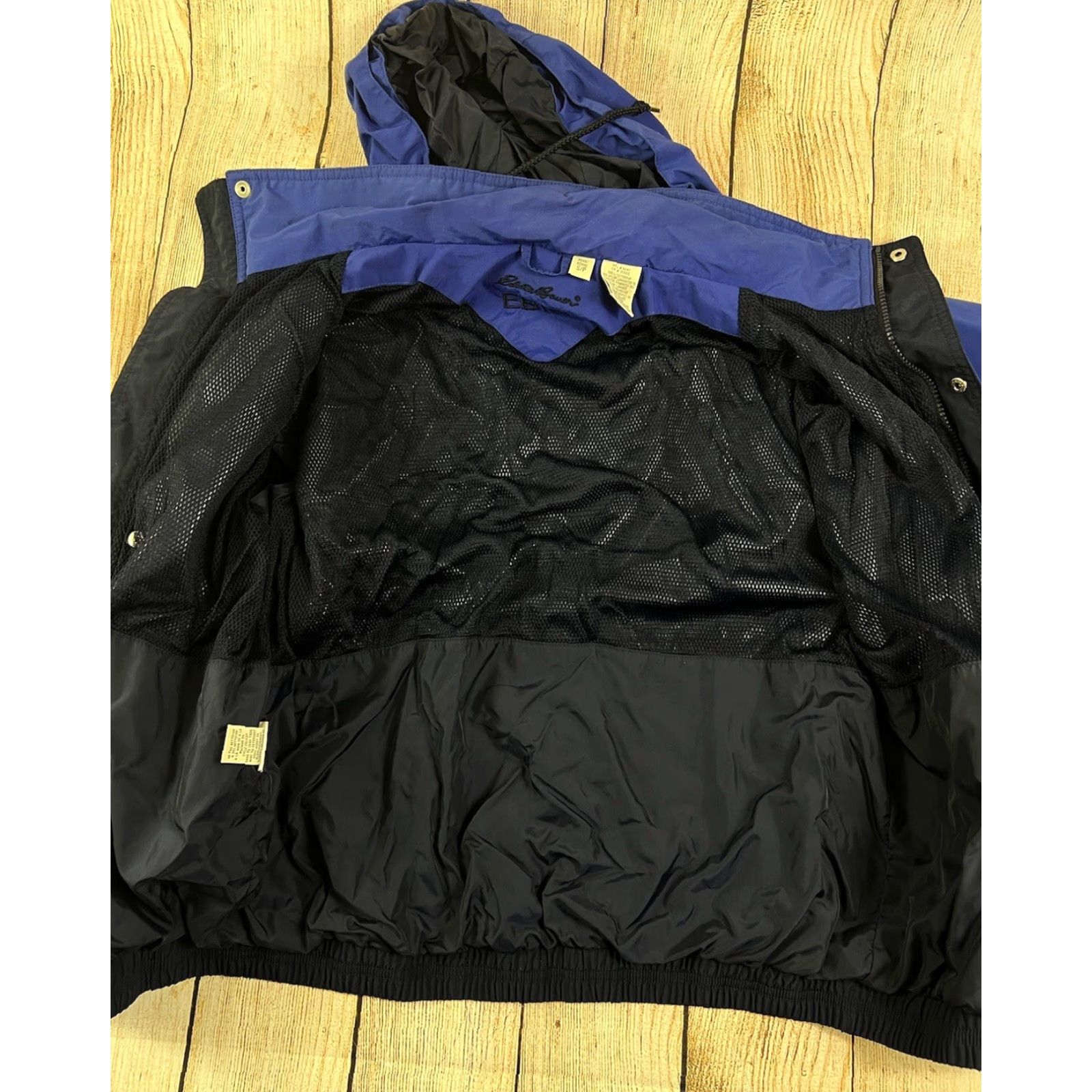 Eddie Bauer VINTAGE Eddie Bauer Ebtek Jacket Blue Hooded Coat Mens Small Zip Rain Coat Outdoor Ski Classic Style Mens Size US S / EU 44-46 / 1 - 6 Thumbnail