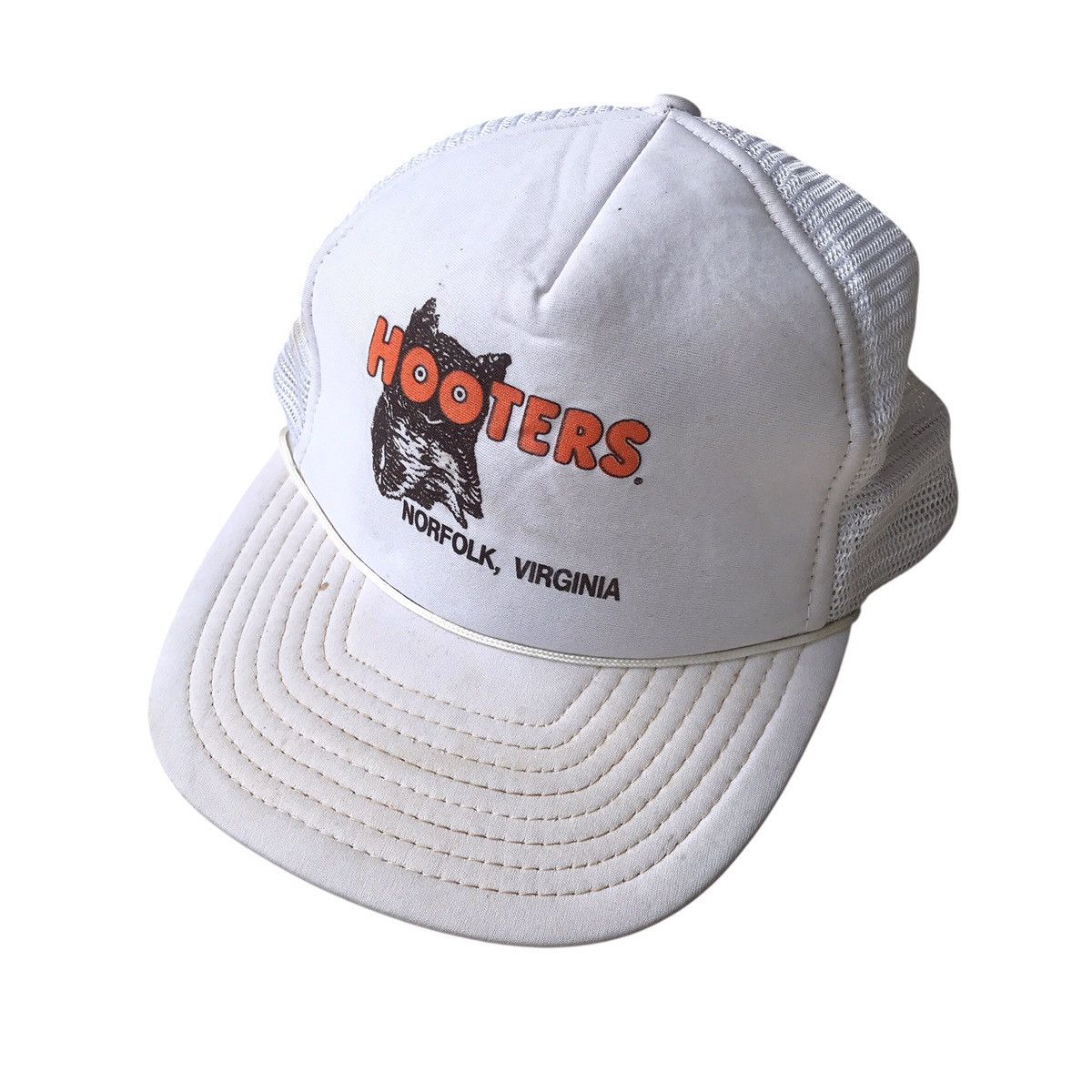 Vintage Hooters Bar & Grill USA Virginia Vintage Promo Trucker Cap Size ONE SIZE - 1 Thumbnail