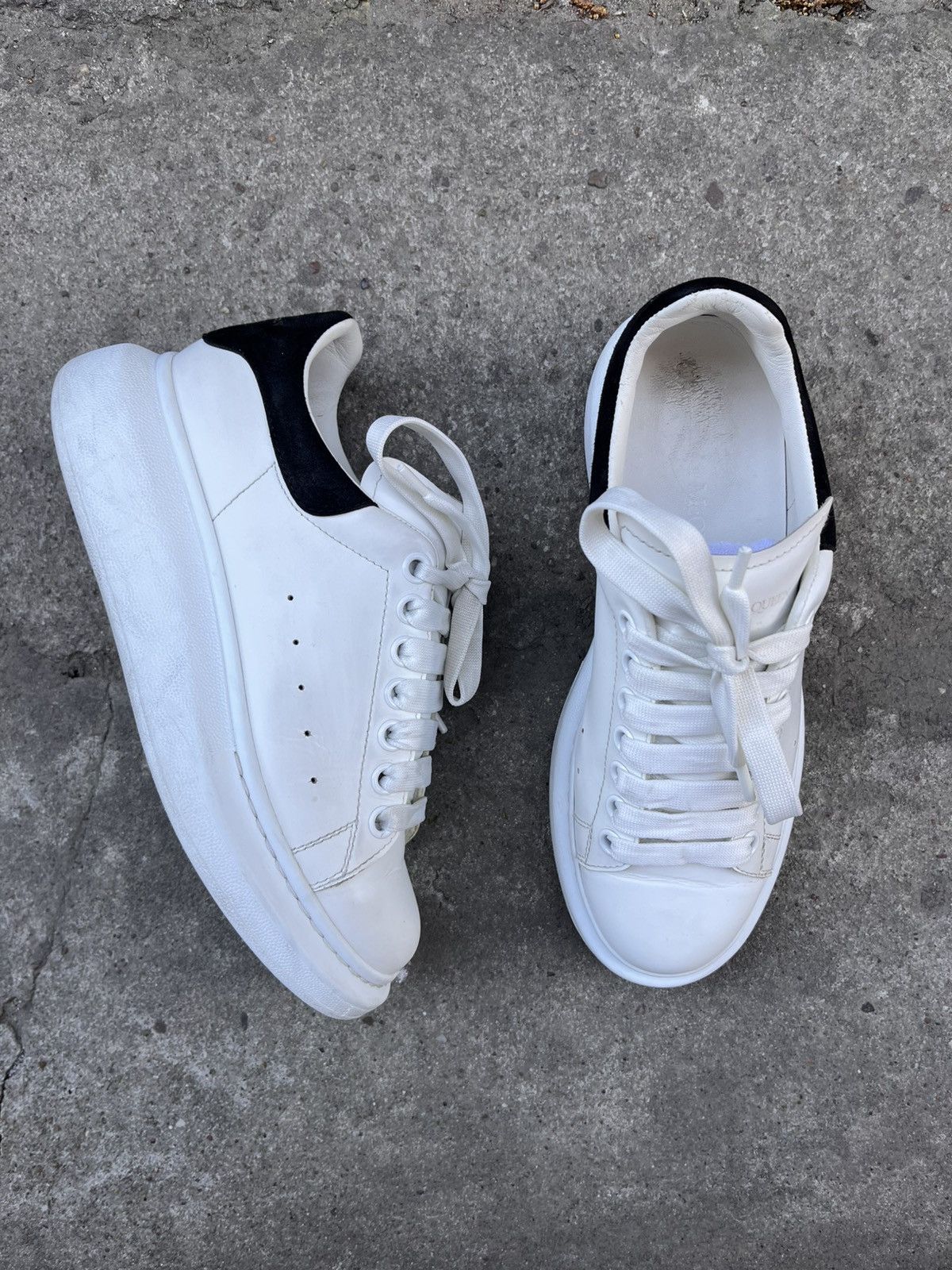 Alexander McQueen Alexander McQueen Sneakers Shoes luxury trainers Size US 7.5 / IT 37.5 - 2 Thumbnail