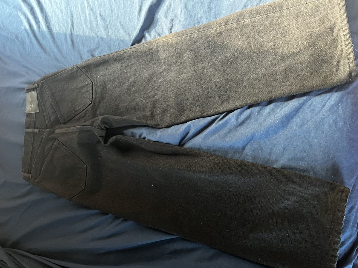 Balenciaga Selvedge Balenciaga Newer Worn Pitch Black Baggy Denim Size US 28 / EU 44 - 2 Thumbnail
