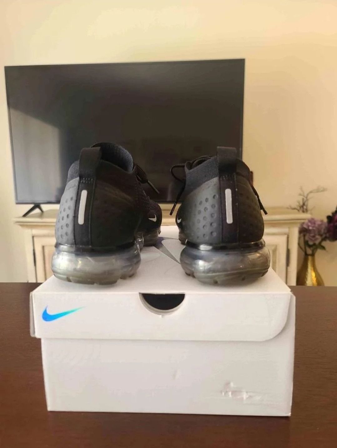Nike Air Vapormax Flyknit 2 Black Size US 11 / EU 44 - 7 Thumbnail