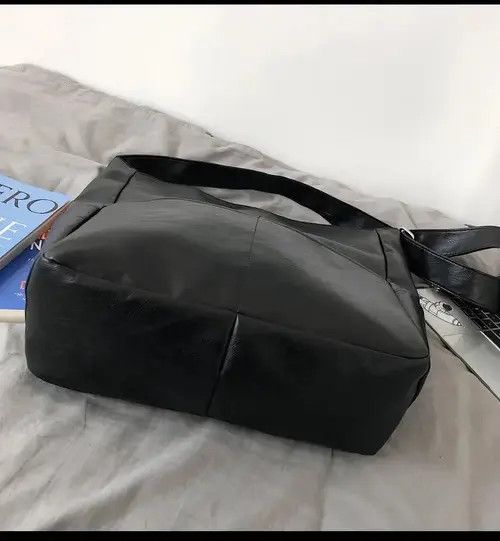 Japanese Brand Fashion y2k pu leather shoulder messenger bag vintage Size ONE SIZE - 8 Thumbnail