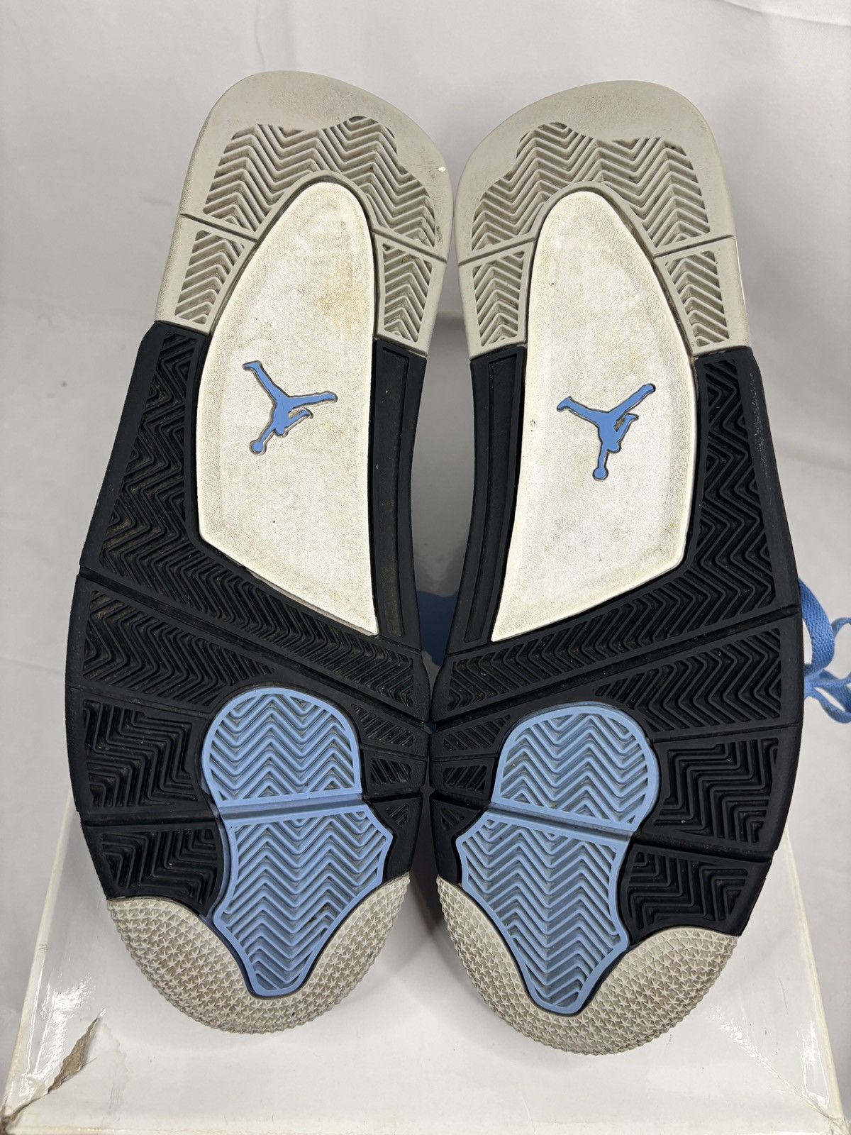 Nike Size 13 - Jordan 4 Retro Mid University Blue - OG ALL!!! Size US 13 / EU 46 - 8 Thumbnail