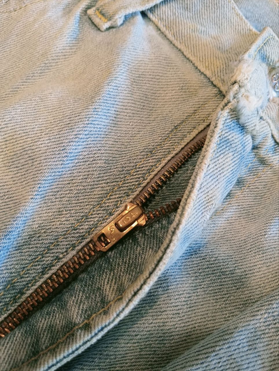 Lee VINTAGE LEE RIDERS TALON ZIPPER JEANS Size US 31 - 8 Thumbnail