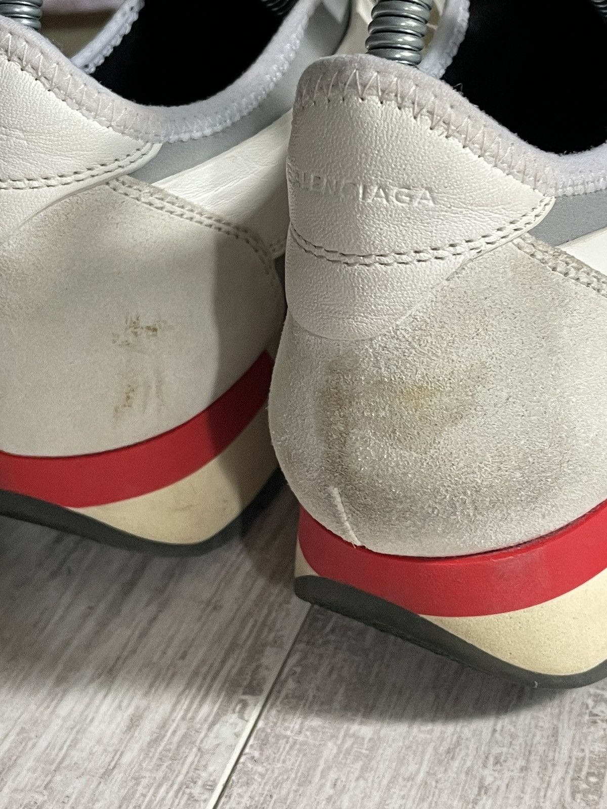 Balenciaga Balenciaga Race Runner Leather Sneakers White Size US 8 / IT 38 - 9 Thumbnail