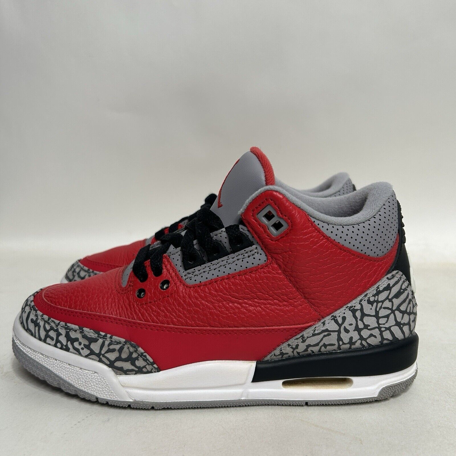 Nike Nike Shoes Air Jordan 3 Retro SE GS “Unite/Fire Red” 2024 Size US 5.5 / IT 35.5 - 6 Thumbnail