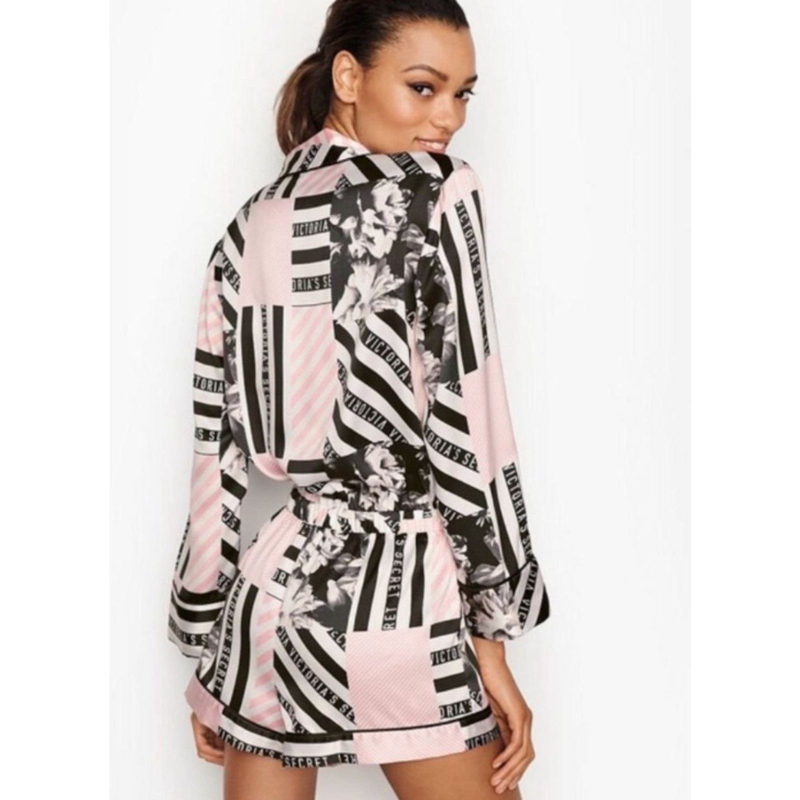 Victoria's Secret Victoria's Secret pink logo Pajama romper Sleep Wear Size M Size 28" / US 6 / IT 42 - 2 Thumbnail