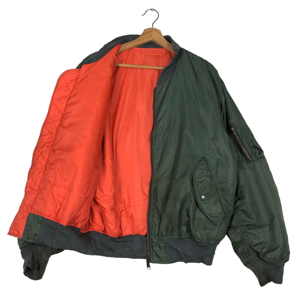 Japanese Brand 🔥90’s Riot Riot Vintage Bomber Jacket Uniqlo Japan Made Size US L / EU 52-54 / 3 - 8 Thumbnail