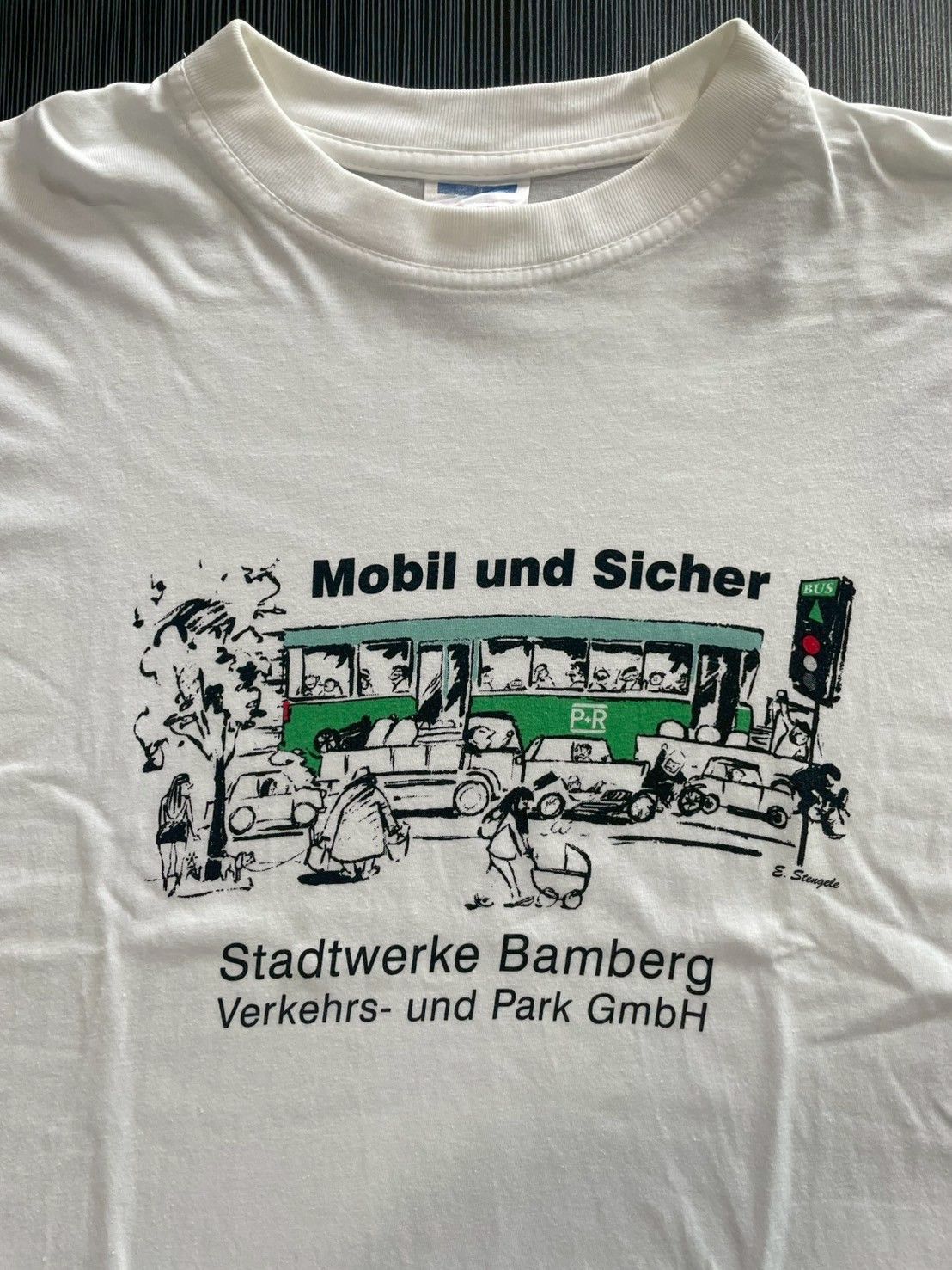 Urban Renewal “mobil and Sicher’ Vintage 90s Europe T-Shirt Size US S / EU 44-46 / 1 - 4 Thumbnail