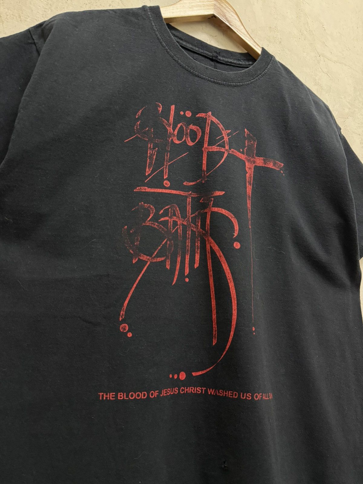 Vintage Distressed Blood of Jesus Washed Us of All Sin Size US L / EU 52-54 / 3 - 3 Thumbnail
