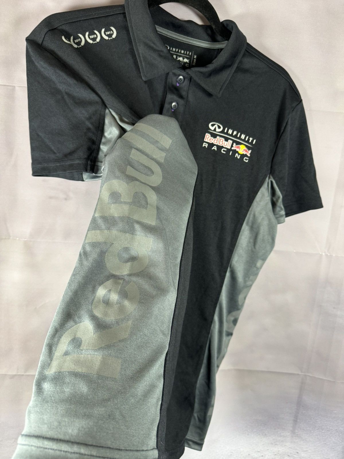 Formula 1 × Red Bull Infiniti Red Bull Racing Team Formula 1 Jersey Polo Tee M sz Size US M / EU 48-50 / 2 - 7 Thumbnail