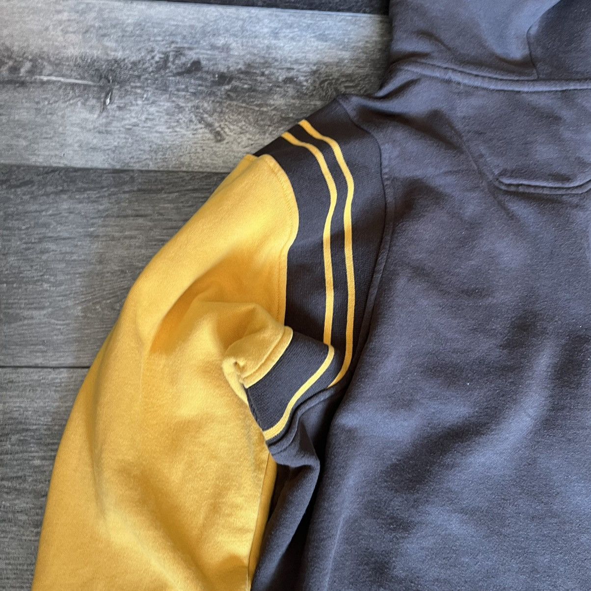 Rocawear Vintage 2000s Rocawear Embroidered Logo Skater Zip Up Hoodie Size US L / EU 52-54 / 3 - 9 Thumbnail